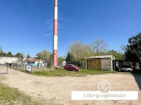 Local en Venta en Los Pinos, USD 400.000