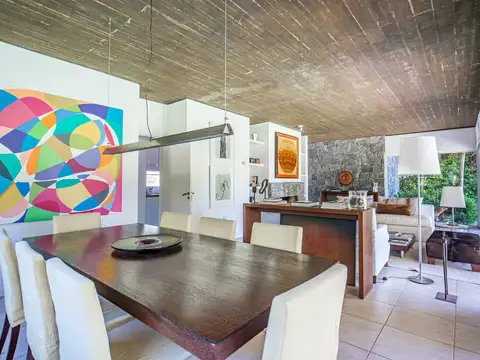 Casa en alquiler de 3 dormitorios en barrio El Golf