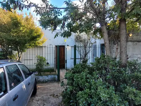 VENTA DE CASA 3 AMB  / TERRENO / TRONCOS DEL TALAR /TIGRE