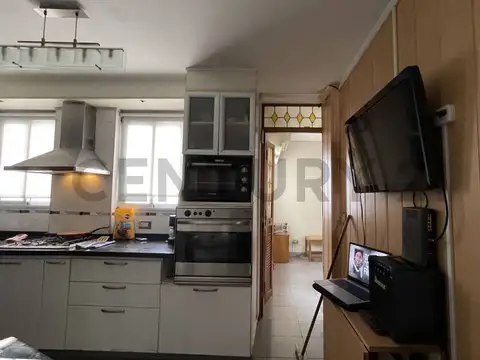 Avenida Directorio 2200, Piso 6