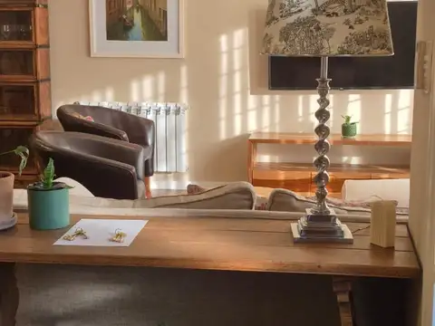 Casa para ocho personas, con quincho.