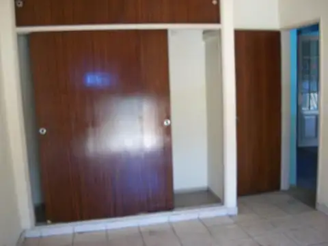 Depto Tipo Casa en Venta en Liniers, USD 220.000