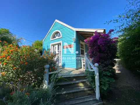 Oportunidad en venta casa a solo  cien metros de la av principal de La Barra