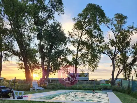 Casa en Venta, Barrio Santa Emilia, Pilar del Este 100