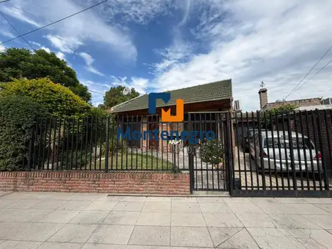 Excelente casa 5 ambientes en Malaver