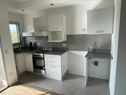 Departamento en Alquiler con 1 cocheras