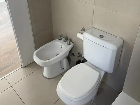 Departamento en Alquiler en Vicente Lopez Vias / Rio, $ 1.700.000