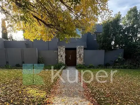 Casa  en Venta en El Encuentro, General Pacheco, Tigre