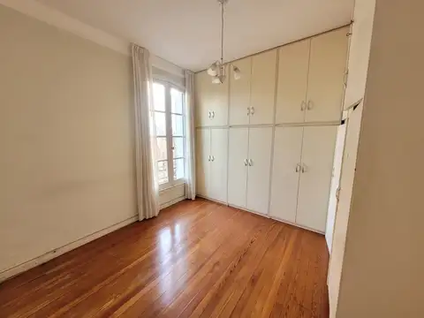 HERMOSO DEPARTAMENTO - 3 AMBIENTES - FRENTE - MUCHA LUZ Y SOL - LAVADERO APARTE
