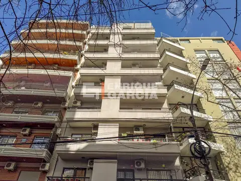 ALQUILER 2 AMBIENTES CON BALCÓN Y COCHERA EN VILLA URQUIZA