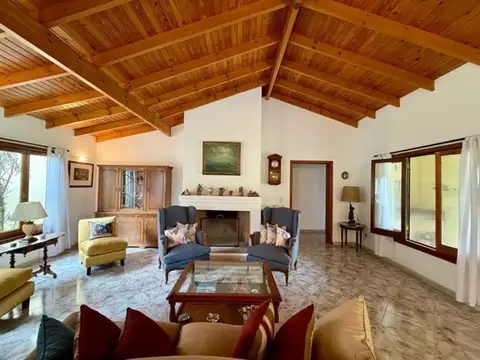 Casa en Venta con 1 cochera