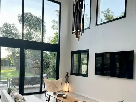 Excelente Casa en Las Praderas De Lujan A estrenar