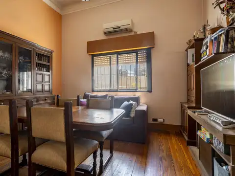 Depto Tipo Casa en Venta en Parque Centenario, USD 139.000