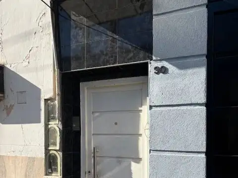 Florencio Varela 100, Piso 1