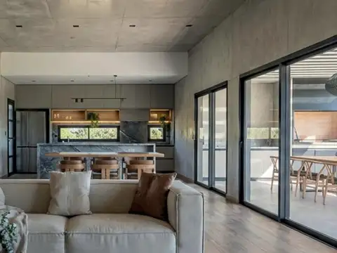 Casa en Venta en Ezeiza, USD 68.116