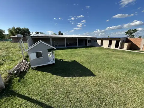 Quinta en Venta en Francisco Alvarez, USD 95.000