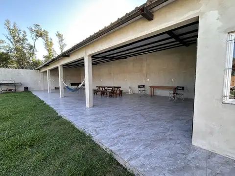 Casa Quinta en Venta, 2 Dormitorios, en Francisco Alvarez, Moreno, GBA Oeste