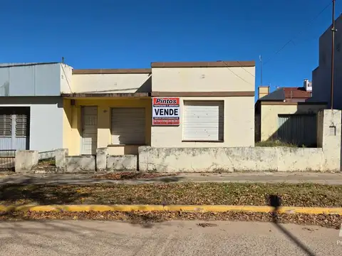 Casa a reciclar en pleno centro de SAN JOSE. OPORTUNIDAD.