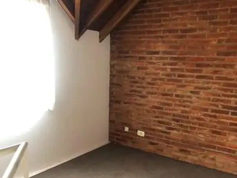 ALQUILER, 2 AMBIENTES CON GARAGE. CONDOMINIO VILLA MORRA.