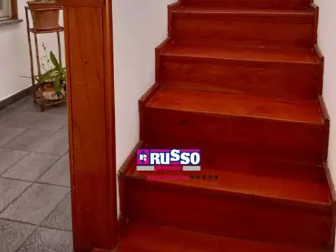 Venta casa 4 ambientes Tablada