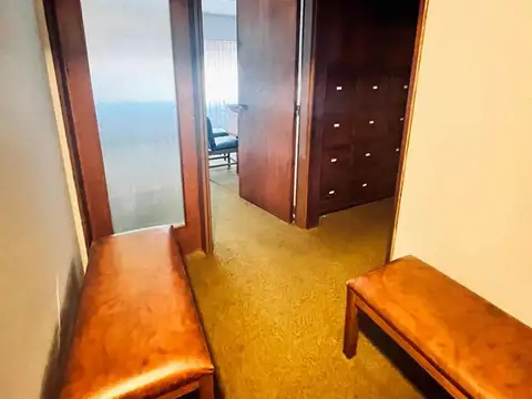 Oficina 4 ambientes con 1 baño