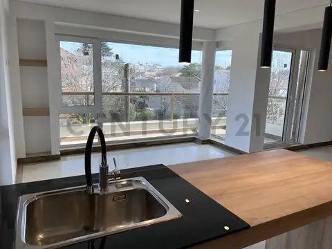 Avenida Alvear 100, Piso 0