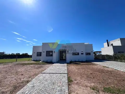 Casa en Venta en San Matias, USD 468.000