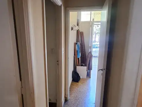 VENTA CASA CON TERRAZA Y COCHERA LANUS OESTE