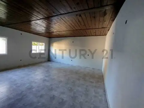 Casa 4 ambientes con 1 baño