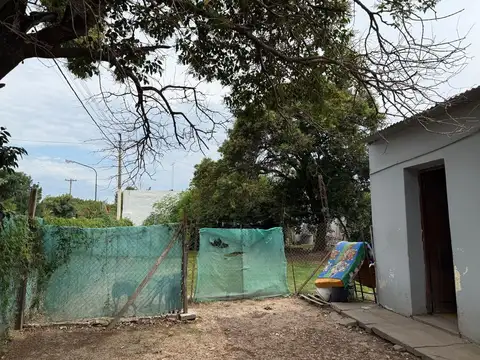 La Plata  al 400 esq. Coffet