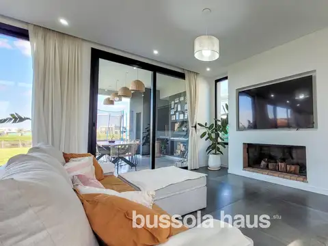 Casa en Venta en Puertos - Barrio Costas, USD 700.000