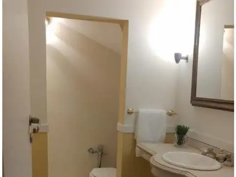 Casa 5 ambientes con 5 baños