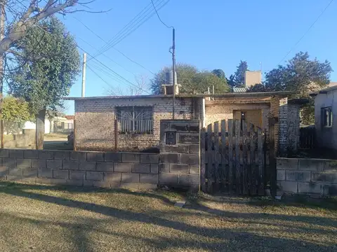 CASA 3 D mas Salón Comercial  PILAR-CBA