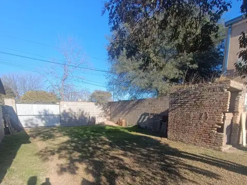 CASA 3 D mas Salón Comercial  PILAR-CBA