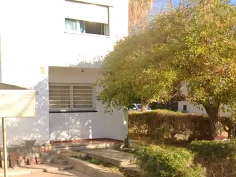 DUPLEX BARRIO TRAPICHE