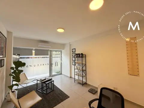 Local en venta con dos baños - Villa Ballester Centro
