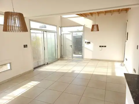 31 esquina 444 City Bell 3100