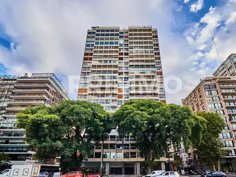 VENTA Departamento 4 dormitorios en Palermo con vista al Parque Rosedal en edificio de categoría