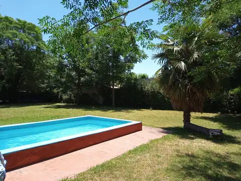 VENTA - CASA 3 AMB - PILETA Y PARRILLA - LAG LOBOS