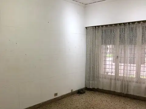 Edison 300, Piso 0