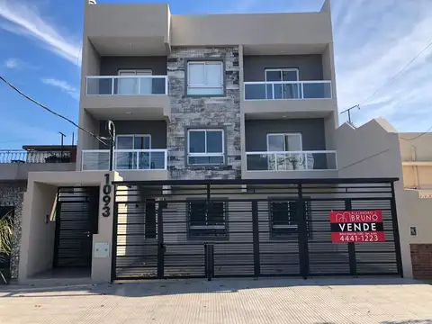 DEPARTAMENTO 2 AMB – 1° AL CONTRAFRENTE – TERRAZA COMPARTIDA - CON RENTA