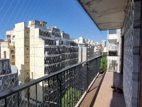 3 AMBIENTES CON 2 BALCONES EN CABALLITO