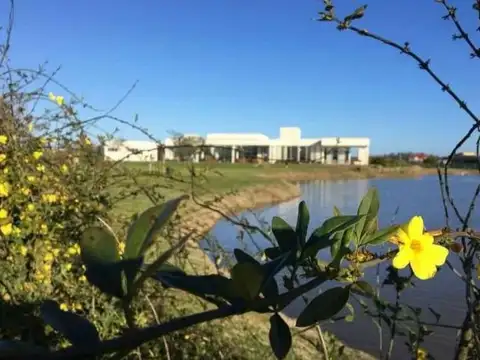 Terreno en Venta en Horizontes al Sur, USD 70.000