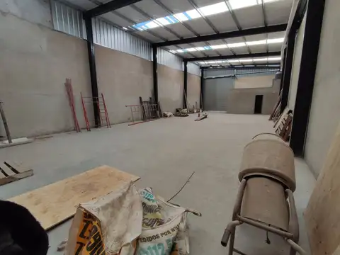 Galpon en Venta 23  mts Fondo