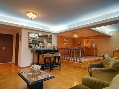 Departamento en Venta con 2 cocheras