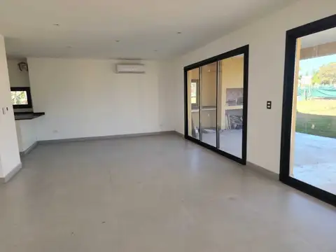 Casa en Alquiler A Estrenar