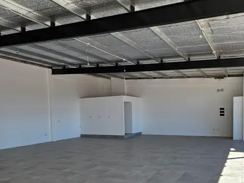 LOCAL EN ALQUILER CON TERRAZA 144m2 GAS COLINAS  MANANTIALES