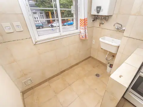 Departamento en Venta en Villa del Parque, USD 190.000