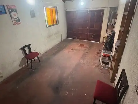 Casa en Venta con 3 cocheras