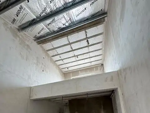 Venta Departamento 2 amb.en Loft conTerraza (J.C.Paz sobre Pte. Peron)